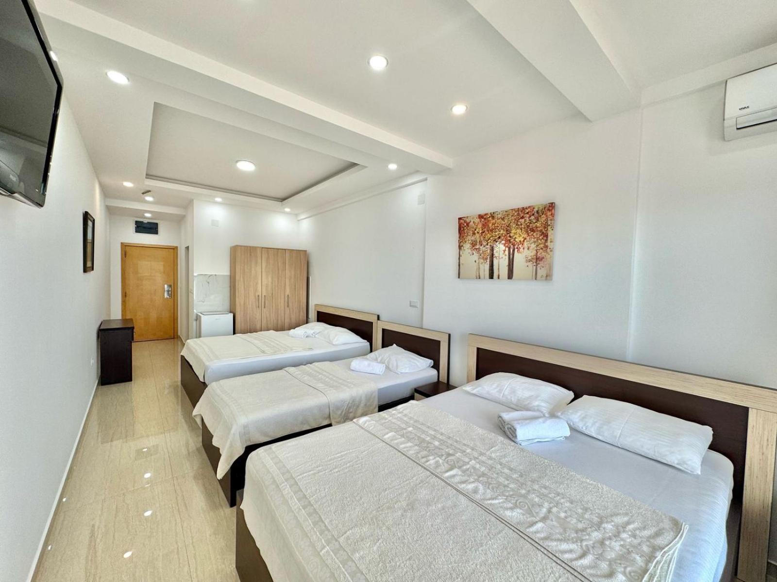 Beachfront Hotel Palma - Jaz Budva Luaran gambar