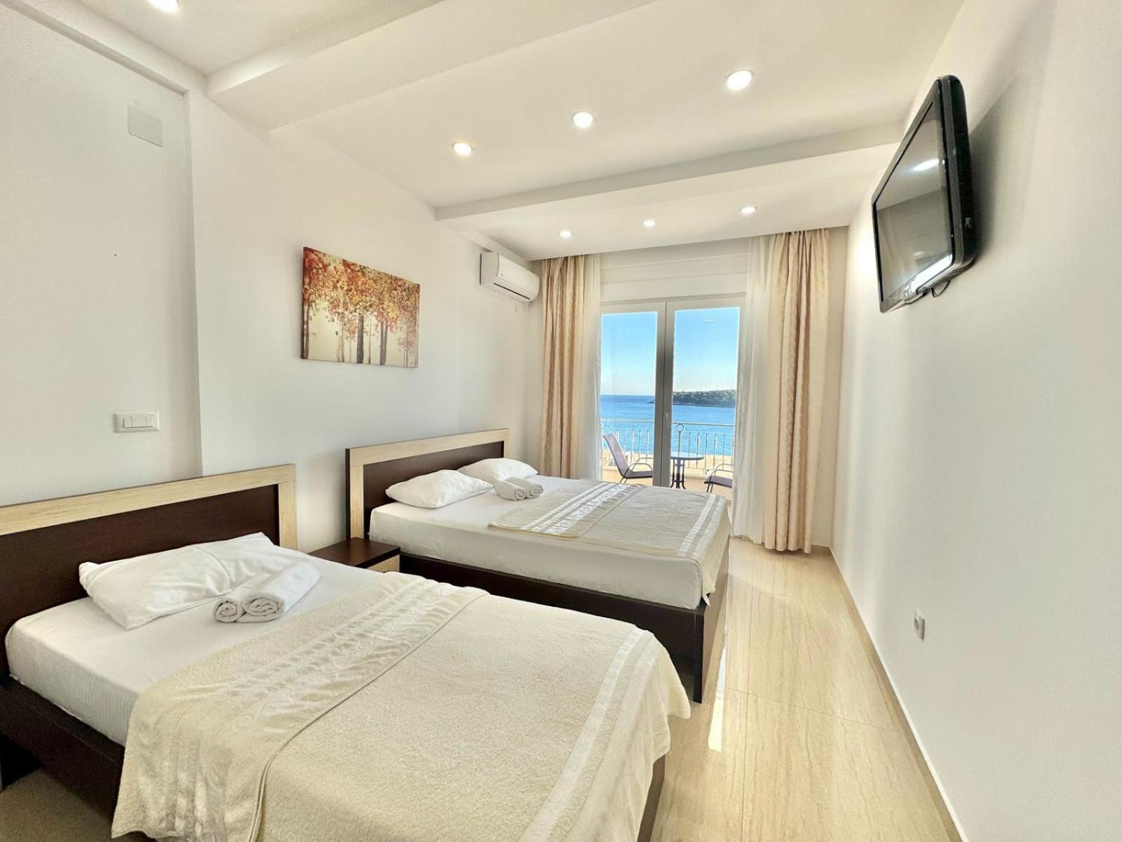 Beachfront Hotel Palma - Jaz Budva Luaran gambar