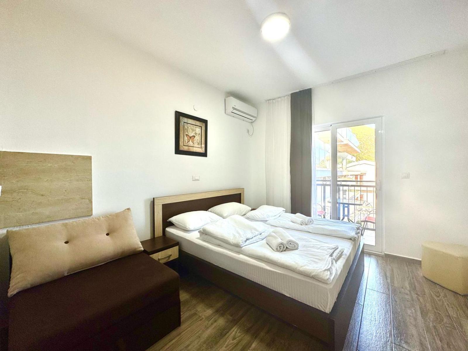 Beachfront Hotel Palma - Jaz Budva Luaran gambar